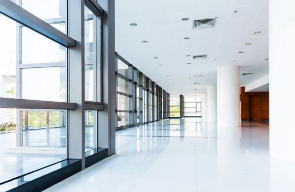 Cost of Commercial Window Service in Santa Monica