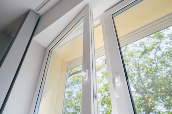 Cost of Vinyl Window Replacement in Santa Monica