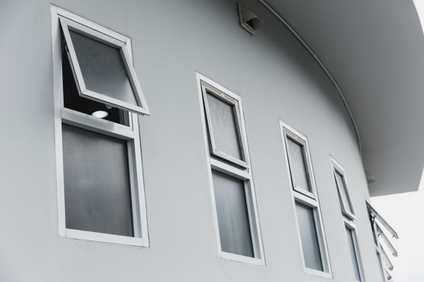 Cost of Awning Windows Installation in Santa Monica